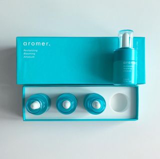 아로메르 리바이탈라이징 블루밍 앰플 10ml x 4ea — 5점을 준 리뷰어가 2021년 8월 올린 사용 사진