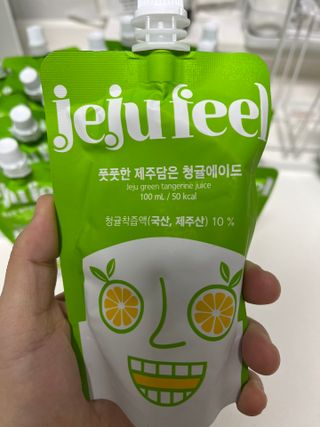 JEJUFEEL 풋풋한 제주담은 청귤에이드 — 5점을 준 리뷰어가 2022년 10월 올린 사용 사진