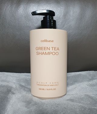 프리마인 더이상 뻣뻣하고 효과없는 탈모샴푸는 NO. 근본부터 케어하는 셀베이스 그린티샴푸(500ml) — 5점을 준 리뷰어가 2023년 1월 올린 사용 사진