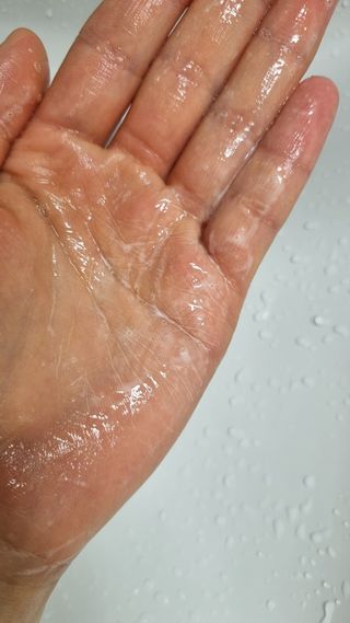 닥터에프파이브 젤리스크럽 소프트 클렌징폼 120ml — 5점을 준 리뷰어가 2022년 5월 올린 사용 사진
