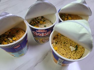 NISSIN 닛신 컵누들  4종 - 씨푸드오리지날, 씨푸드 스파이시, 씨푸드 커리, 씨푸드 XO소스 — 5점을 준 리뷰어가 2023년 1월 올린 사용 사진