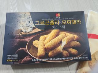디케이식품(주) 고르곤졸라&모짜렐라 치즈스틱 400g — 5점을 준 리뷰어가 2023년 3월 올린 사용 사진
