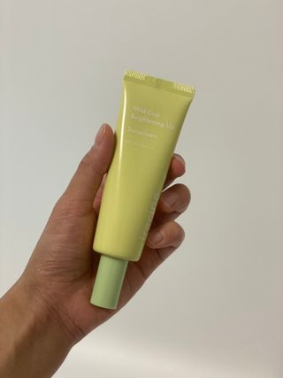 아이레시피 마일드시카 브라이트닝 업 선스크린 SPF50+ PA++++ — 5점을 준 리뷰어가 2023년 6월 올린 사용 사진
