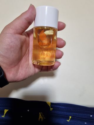 바이오오일 [바이오-오일] 스킨케어 오일 내추럴 60ml — 5점을 준 리뷰어가 2021년 5월 올린 사용 사진