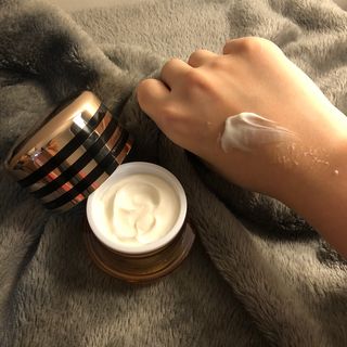자민경 크레마카라콜 울트라 프로폴리스 하이드라 인텐스 크림 50ml — 4점을 준 리뷰어가 2021년 1월 올린 사용 사진