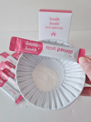 메디포스트 모비타 미쓰리 글루타치온 30포 — 5점을 준 리뷰어가 2022년 12월 올린 사용 사진
