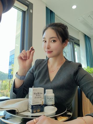 프리마인 홍삼의 강력한 에너지, 이제는 흡수율을 높인 최첨단 캡슐로 간편하게 초고속 충전하세요. — 5점을 준 리뷰어가 2022년 10월 올린 사용 사진