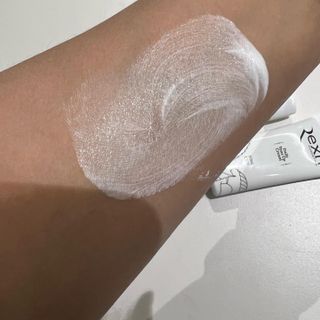 렉스리 데일리 톤업 크림 Rexri Daily Tone Up Cream — 5점을 준 리뷰어가 2022년 10월 올린 사용 사진