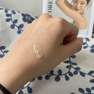 나우 [리브엠] 화해 1등 수분앰플 , 엑소코어 워터풀 텐션 앰플 — 4.5점을 준 리뷰어가 2023년 6월 올린 사용 사진