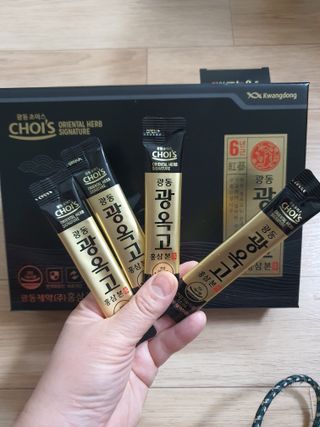 [광동제약] 광동 광옥고 홍삼 본 30포+쇼핑백 증정 — 3점을 준 리뷰어가 2021년 12월 올린 사용 사진