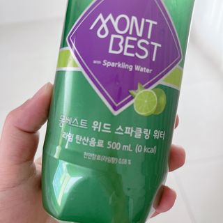 몽베스트 Montbest with Sparkling water Lime20병 — 5점을 준 리뷰어가 2022년 8월 올린 사용 사진