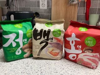 [풀무원] 자연은맛있다 정면, 백면, 홍면  세트 — 4.5점을 준 리뷰어가 2021년 4월 올린 사용 사진