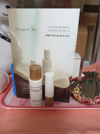 더사가오브수 [사가수] 효혜윤 보태니컬 에너지 에센스인로션 20ml /아이포올 스틱 3g — 3점을 준 리뷰어가 2023년 3월 올린 사용 사진