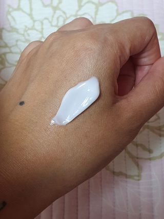 트리마이 주름개선 기능성의 퍼퓸 바디케어, 힐링 베리어 바디크림 3종 택1 — 5점을 준 리뷰어가 2022년 9월 올린 사용 사진