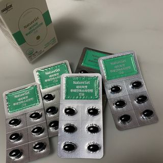 네이처셋 루테인 아스타잔틴 캡슐 1개월분 — 4.5점을 준 리뷰어가 2021년 7월 올린 사용 사진
