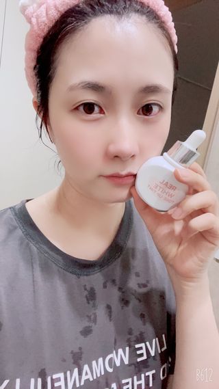 KISSY BAE 키시베이 키시베이 리얼화이트 톤업틴트 — 5점을 준 리뷰어가 2021년 7월 올린 사용 사진