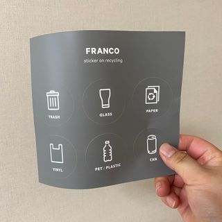 창신리빙 [프랑코 원터치 스탠드 분리수거함 50L 화이트] 똑똑한 정리 수납 — 4.5점을 준 리뷰어가 2021년 7월 올린 사용 사진