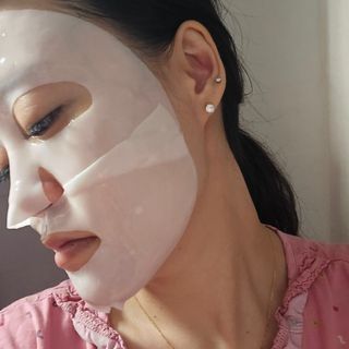 블로그 [웰더마] 프리미엄 사파이어 콜라겐 임팩트 피팅 마스크(4매입/1BOX) — 5점을 준 리뷰어가 2025년 4월 올린 사용 사진