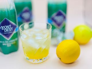 몽베스트 Montbest with Sparkling water Plain 20병 — 5점을 준 리뷰어가 2022년 12월 올린 사용 사진