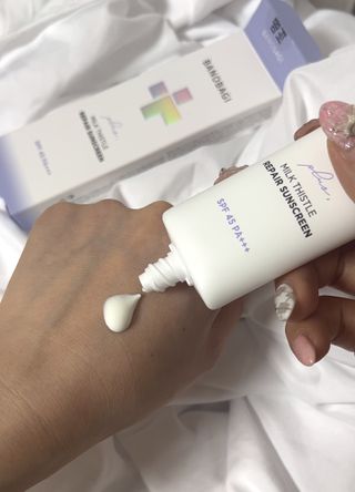 바노바기 코스메틱 바노바기 밀크씨슬 리페어 시카 선스크린 플러스 50ml — 5점을 준 리뷰어가 2023년 1월 올린 사용 사진