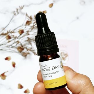 라라로즈데이 시즌2 천연 아로마오일 Y존 케어 속옷향수 이너퍼퓸 5ml  여성의 자존감을 UP시키자 — 5점을 준 리뷰어가 2021년 8월 올린 사용 사진