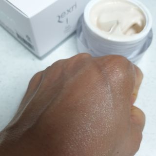 렉스리 크리에이티브 크림  Rexri Creative Cream — 5점을 준 리뷰어가 2022년 6월 올린 사용 사진
