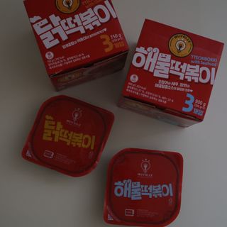 한성기업 무볼레 닭떡볶이+해물떡볶이 2종 세트 — 5점을 준 리뷰어가 2021년 10월 올린 사용 사진