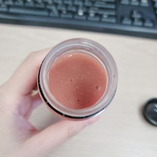 BLENDY'S 핑크 스무디+블론디 스무디 — 3점을 준 리뷰어가 2021년 9월 올린 사용 사진