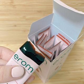 이롬 erom 타트체리 콜라겐 — 5점을 준 리뷰어가 2021년 4월 올린 사용 사진