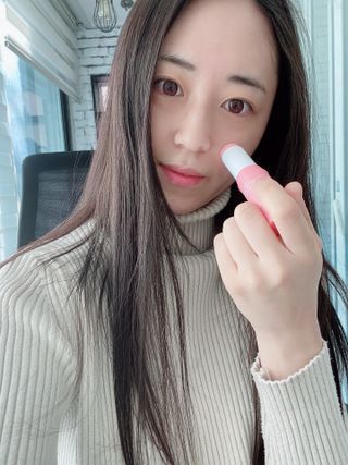 스킨큐어 산다화 카멜리아 안티 링클 멀티밤 — 5점을 준 리뷰어가 2022년 1월 올린 사용 사진