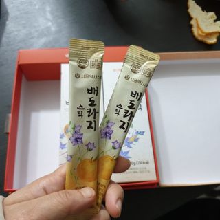 서울약사신협_배도라지스틱_10g x 30포 — 5점을 준 리뷰어가 2021년 3월 올린 사용 사진