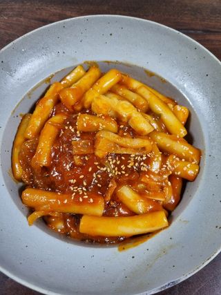 한성기업 무볼레 닭떡볶이+해물떡볶이 2종 세트 — 5점을 준 리뷰어가 2021년 10월 올린 사용 사진