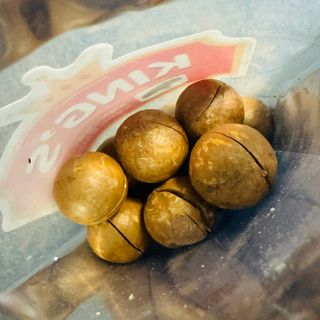 비나프렌즈 (구매평) 25년 햇 수확 알큰 프리미엄 껍질 까먹는 통 마카다미아 — 5점을 준 리뷰어가 2025년 8월 올린 사용 사진