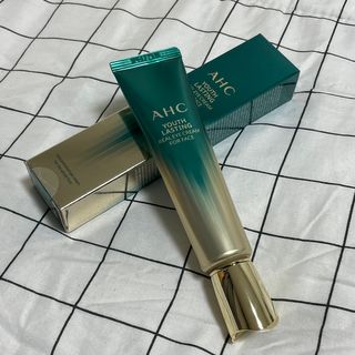 [NEW 탄력유턴 아이크림] AHC 유스 래스팅 리얼 아이크림 포 페이스 — 5점을 준 리뷰어가 2021년 2월 올린 사용 사진