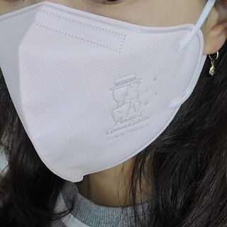 [숨그림]  덴탈마스크 짱구 우리아이 그리고 내가 쓰는 믿을수있는 케릭터 마스크  16종 — 5점을 준 리뷰어가 2021년 10월 올린 사용 사진