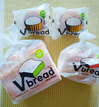 롯데제과 Vbread 포카치아식빵1개 + 미니식빵 1개 + 머핀 2개 세트 — 5점을 준 리뷰어가 2021년 9월 올린 사용 사진