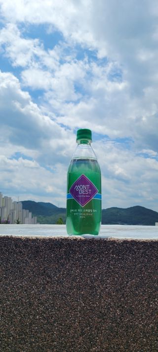 몽베스트 Montbest with Sparkling water Plain 20병 — 5점을 준 리뷰어가 2022년 7월 올린 사용 사진