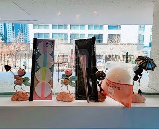 [툴앤썸] 메이크업 브러시로 바르고 호빵 스펀지로 클렌징하는 A-Z 뷰티툴 5종 — 5점을 준 리뷰어가 2021년 1월 올린 사용 사진