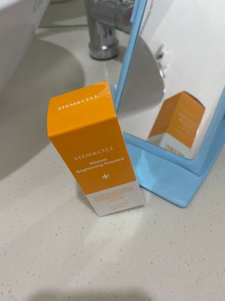 체르엠 스템앤셀 비타민 브라이트닝 에센스 30ml 1개 — 5점을 준 리뷰어가 2021년 12월 올린 사용 사진