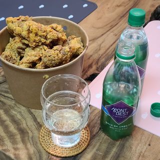 몽베스트 Montbest with Sparkling water Plain 20병 — 5점을 준 리뷰어가 2022년 10월 올린 사용 사진