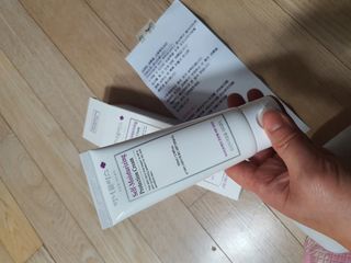 셀프 모이스처라이징 프로텍션 크림 셀프 모이스처라이징 프로텍션크림 — 5점을 준 리뷰어가 2022년 3월 올린 사용 사진