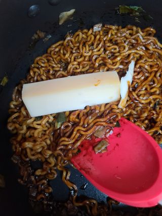 숲골 치즈 빚는 마을 숙성 정통 라끌렛 숙성 치즈 — 4점을 준 리뷰어가 2021년 11월 올린 사용 사진