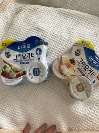 매일바이오 그릭요거트 오리지널 플레인 4개, 로스터리 커피믹스 4개 — 5점을 준 리뷰어가 2021년 12월 올린 사용 사진
