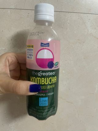 더그레잇티 콤부차 [매일유업] 더그레잇티 44kcal 콤부차 300ml *12개입 (오리지널 6개+베리리치 6개) — 5점을 준 리뷰어가 2023년 7월 올린 사용 사진