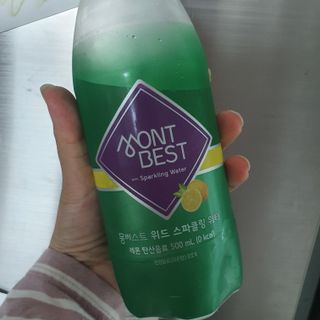 몽베스트 Montbest with Sparkling water Lemon OR Lime 20병(랜덤) — 4.5점을 준 리뷰어가 2021년 10월 올린 사용 사진