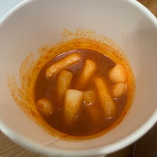 유비쿡 컵떡볶이 매운컵떡볶이2개/ 짜장컵떡볶이 2개  총 4개세트 — 4점을 준 리뷰어가 2021년 3월 올린 사용 사진
