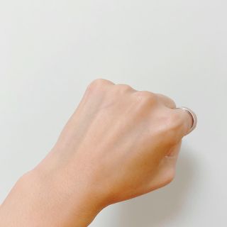 나우 [리브엠] 화해 1등 수분앰플 , 엑소코어 워터풀 텐션 앰플 — 5점을 준 리뷰어가 2023년 8월 올린 사용 사진