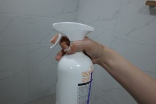 에티튜드 천연 욕실 클리너 시트러스제스트 향 (800ml) — 5점을 준 리뷰어가 2022년 9월 올린 사용 사진