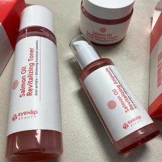 아이앤립 / EYENLIP 아이앤립 연어오일 리바이탈라이징 토너+앰플+크림 3종 세트 — 5점을 준 리뷰어가 2021년 6월 올린 사용 사진
