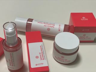 아이앤립 / EYENLIP 아이앤립 연어오일 리바이탈라이징 토너+앰플+크림 3종 세트 — 4.5점을 준 리뷰어가 2021년 8월 올린 사용 사진